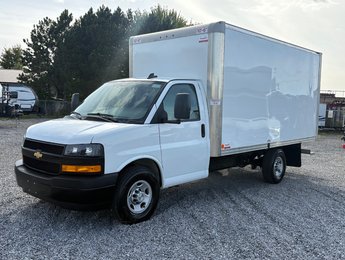 2024 Chevrolet Express Commercial Cutaway 3500 Cube 14'