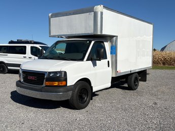 2017 GMC Savana Commercial Cutaway 3500 Cube 12'