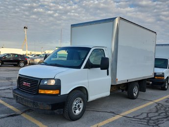 GMC Savana Commercial Cutaway 3500 Cube 12' PIEDS 2019