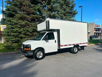 GMC Savana Commercial Cutaway 3500 Cube 14' 2023