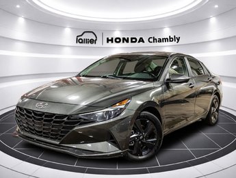 Hyundai Elantra Preferred IVT w/Tech Pkg I NEW BRAKES ON 4 WHEELS I CARPLAY I MAGS I HEATED SEATS I CAMERA 2023