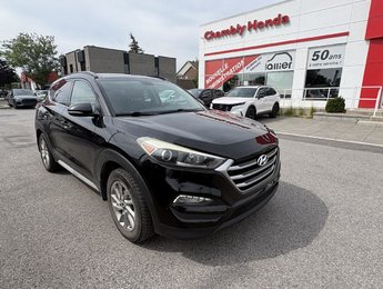 Hyundai Tucson Luxury  AWD I LEATHER I PANORAMIC SUNROOF I HEATED SEATS & STEERING WHEEL I ACTIVE SECURITY I MAGS 2017