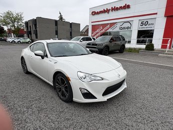Scion Fr-s 2dr Cpe Manual I FOR THE FUN OF IT!! 70,000 KM!!! 2016