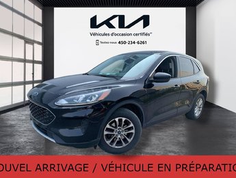 Ford Escape SE, AWD, AUCUN ACCIDENT, MAGS, HITCH, CAMERA 2021
