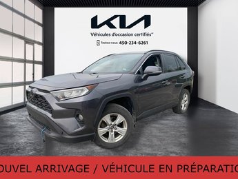 2019 Toyota RAV4 XLE, AWD, TOIT, 8 ROUES, AUCUN ACCIDENT