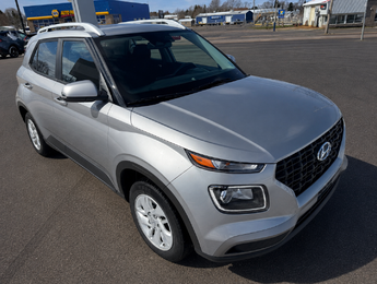 2024 Hyundai Venue Preferred | Cam | USB | HtdSeat | Warranty to 2029
