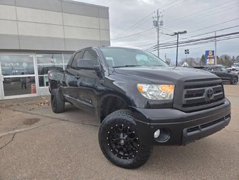 Toyota Tundra SR5 | TRD | Cam | USB | Bluetooth 2013