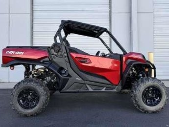 2025 Can-Am Commander XT 700