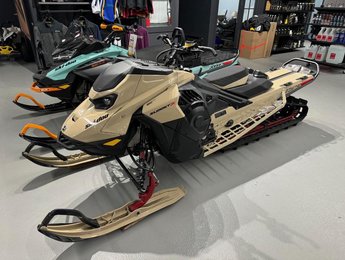 2024 Ski-Doo SUMMIT X 850 E TEC 154 Shot