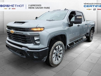 Chevrolet Silverado 2500HD CUSTOM, V8 6.6L A ESSENCE, GAS, 4X4 CREW 2500 HD ! 2024