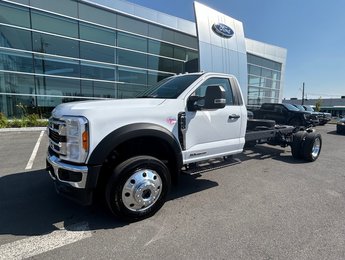 Ford F-550 CHASSIS CAB XLT 2023