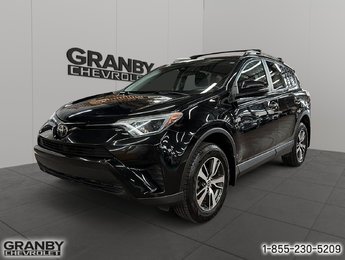 Toyota RAV4 LE AWD 2018