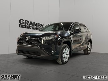 Toyota RAV4 LE 2022