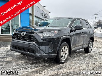 Toyota RAV4 LE 2022