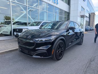 Ford Mustang Mach-E Select | AWD | 380KM AUTONOMIE | ENS COMFORT | 2025