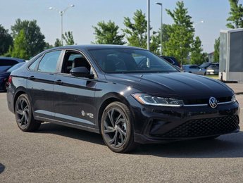 Volkswagen Jetta Comfortline SPORT PACK | TOIT | DÉMARREUR | CUIR | CARPLAY | CAMÉRA +++ 2025