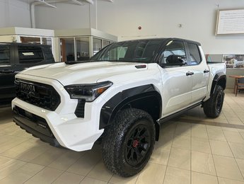 Toyota TACOMA HYBRID TRD Pro 2025