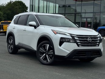 2025 Nissan Rogue SV Moonroof