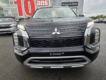 Mitsubishi Outlander Plug-In Hybrid SE 2025