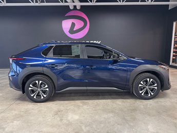 2023 Toyota bZ4X LE