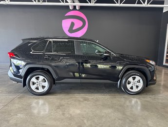 Toyota RAV4 XLE 2021