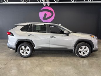 Toyota RAV4 XLE 2021