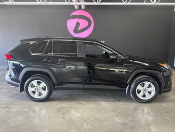 Toyota RAV4 XLE 2021