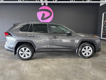 Toyota RAV4 LE 2023