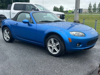 2006 Mazda MX-5 MIATA CONVERTIBLE SEULEMENT 095428 KM COMME NEUVE