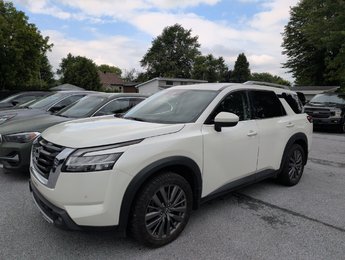 2022 Nissan Pathfinder SL 4x4 7 PASSAGERS CUIR TOIT PANORAMIQUE