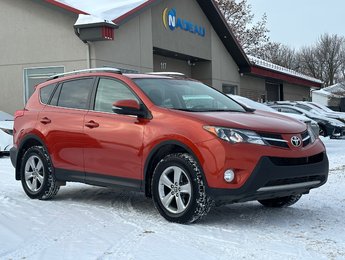 Toyota RAV4 XLE SEULEMENT 094112 KM 2015