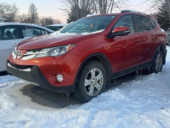 2015 Toyota RAV4 XLE SEULEMENT 094112 KM