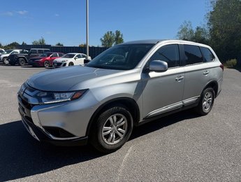 2020 Mitsubishi Outlander ES
