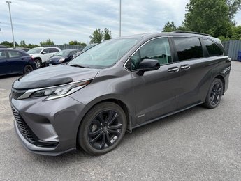 2021 Toyota Sienna XSE FWD
