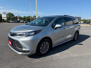 2024 Toyota Sienna FWD LE
