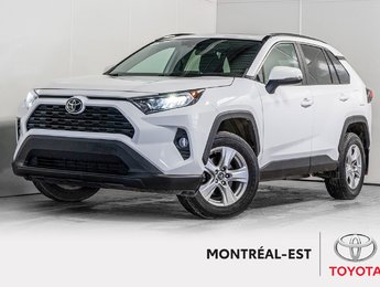 Toyota RAV4 XLE AWD+TOIT+MAG+CARPLAY+SIEGES CHAUFFANTS 2020