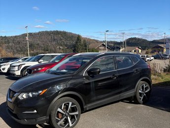 Nissan Qashqai SL AWD**JAMAIS ACCIDENTÉ**TOIT OUVRANT**CUIR**VOLANT CHAUFFANT**BANCS ÉLECTRIQUES** 2020