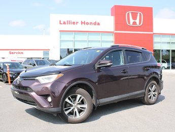 Toyota RAV4 XLE | AWD | 2016