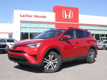 Toyota RAV4 LE | AWD 2017