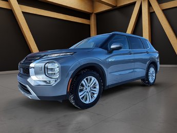 Mitsubishi Outlander Plug-In Hybrid LE 2024