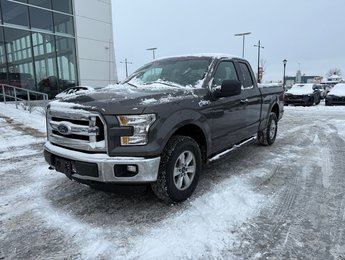 Ford F-150 SUPERCREW CAB 163PO XLT 2016