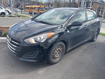 Hyundai Elantra GT GL 2016