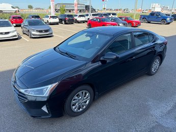Hyundai Elantra Essential 2020