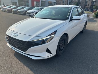 Hyundai Elantra Essential 2021