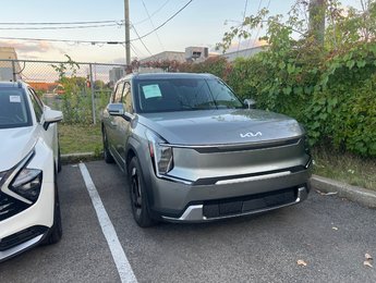 2024 Kia EV9 Land