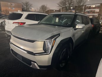 Kia EV9 Land Plus Package 2026