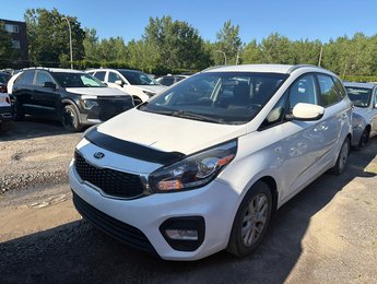 2017 Kia Rondo LX
