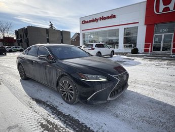 Lexus ES 300h ES 300h CUIR I TOIT OUVRANT I SIEGES CHAUFFANTS ET VENTILÉS I MAGS I CAMERA I SECURITE ACTIVE 2019