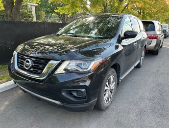 2018 Nissan Pathfinder S AWD V6 3.5L 8 PLACES