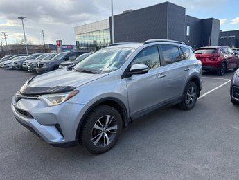 Toyota RAV4 LE 2018